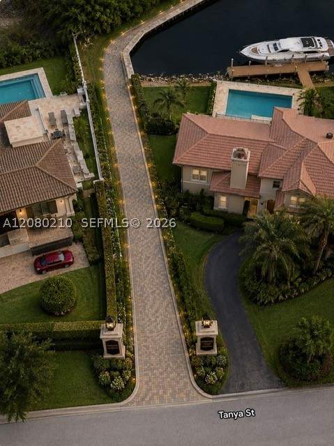 6 bedroom SingleFamilyResidence at 11011 Marin Street, Hammock Oaks Harbor Sec 3, Coral Gables — photo 5