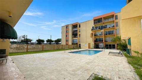 1975 W 44th Pl A302, Hialeah FL - photo 6 of 30