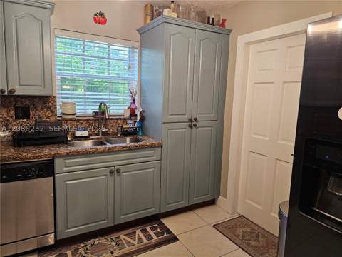 20700 Leeward Ln, Cutler Bay FL - photo 14 of 39