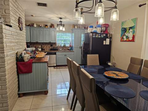20700 Leeward Ln, Cutler Bay FL - photo 22 of 39