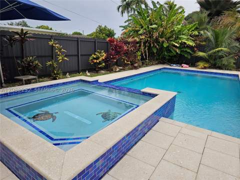 20700 Leeward Ln, Cutler Bay FL - photo 6 of 39