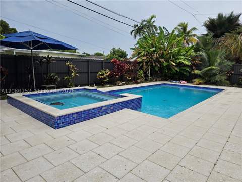 20700 Leeward Ln, Cutler Bay FL - photo 7 of 39