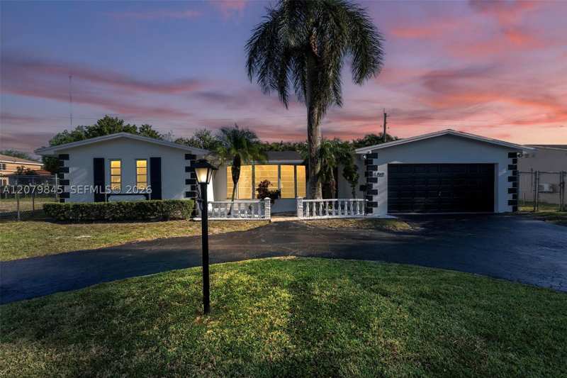3 bedroom SingleFamilyResidence at 860 NW 207th St, North Dade Country Club V, Miami Gardens — photo 1
