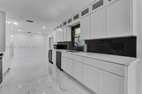 860 NW 207th St, Miami Gardens FL - photo 9 of 41