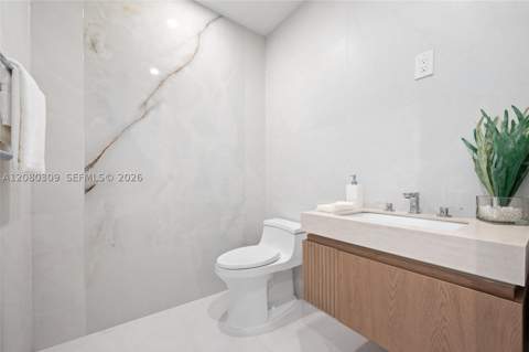6101 Aqua Ave Ph11A, Miami Beach FL - photo 15 of 43