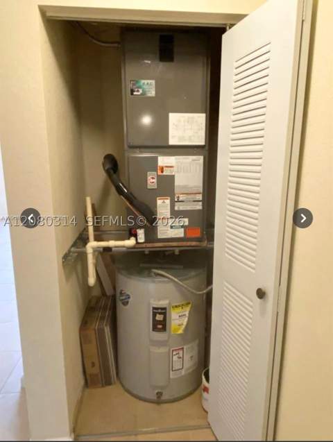 8650 NW 97 Ave 108, Doral FL - photo 9 of 17