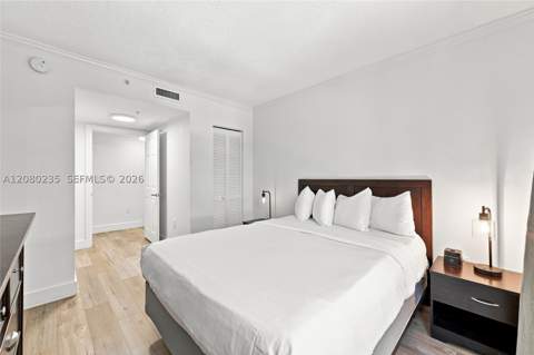 2951 S Bayshore Dr 305, Miami FL - photo 12 of 32