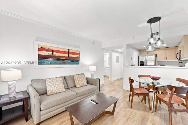 1 bedroom Condominium at 2951 S Bayshore Dr 305, The Mutiny Condo, Miami — photo 5