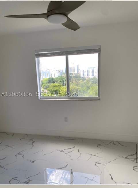 816 NW 11th St 902, Miami FL - photo 10 of 16