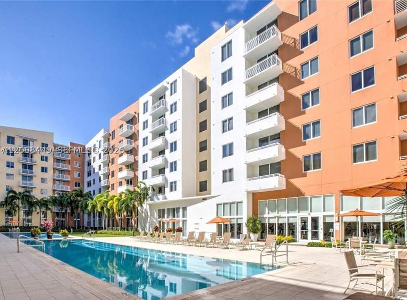 1 bedroom Condominium at 18800 NE 29th Ave 221, Venture At Aventura East, Aventura — photo 3
