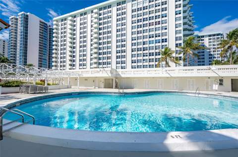 2899 Collins Ave 1505, Miami Beach FL - photo 20 of 23
