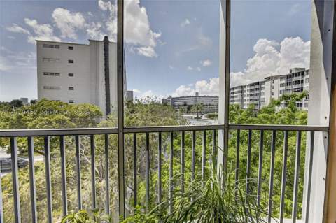 1770 NE 191st St 401-1, Miami FL - photo 14 of 22