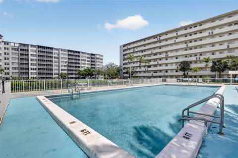 1770 NE 191st St 401-1, Miami FL - photo 18 of 22