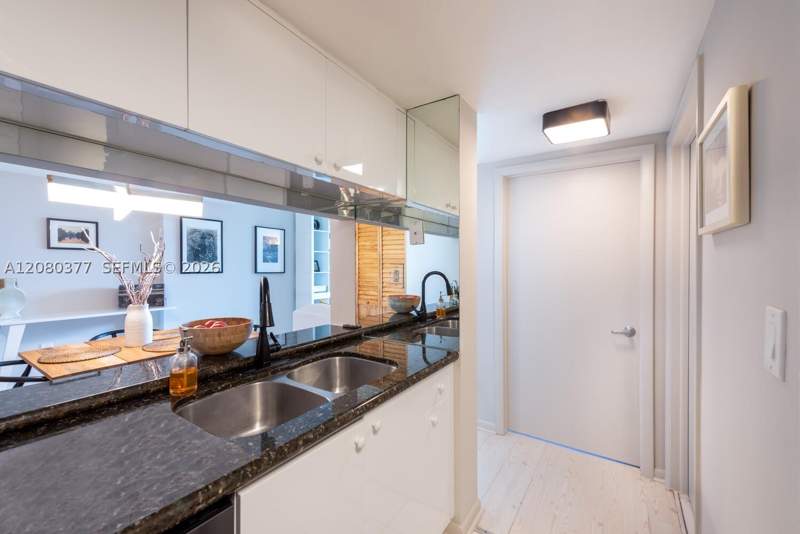 1 bedroom Condominium at 650 West Ave 406, The Floridian Condo, Miami Beach — photo 5