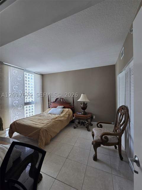 325 S Biscayne Blvd 3115, Miami FL - photo 11 of 38