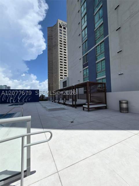 325 S Biscayne Blvd 3115, Miami FL - photo 17 of 38