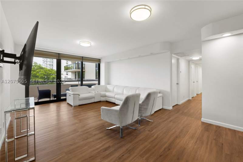 2 bedroom Condominium at 19667 Turnberry Way 3F, Turnberry Isle South Cond, Aventura — photo 5