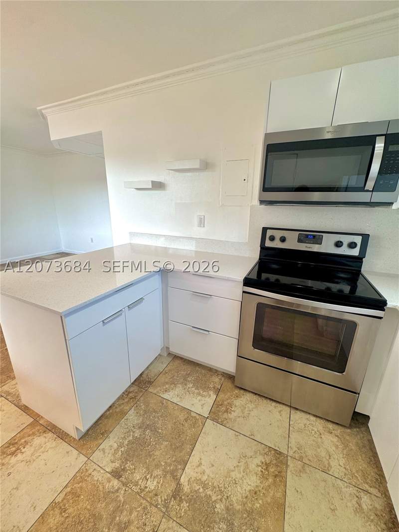 2 bedroom Condominium at 1020 SW 7 th 9, Havana Sun Condo, Miami — photo 2