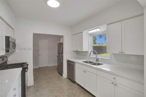 2125 Alamanda Dr, North Miami FL - photo 18 of 46