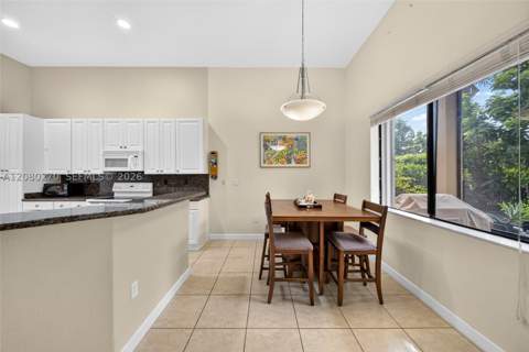 7548 SW 189th St, Cutler Bay FL - photo 19 of 72