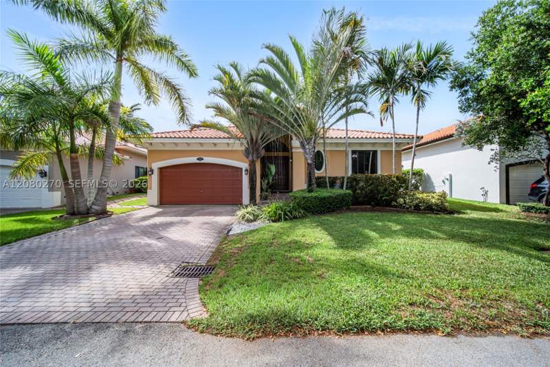 4 bedroom SingleFamilyResidence at 7548 SW 189th St, Cutler Cay, Cutler Bay — photo 2