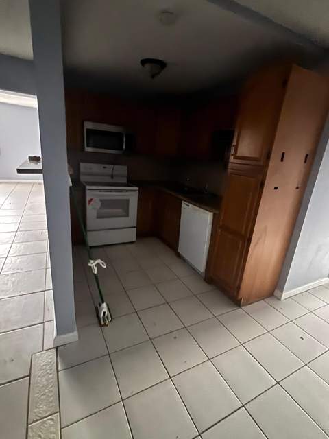 301 NW 177th Street 128, Miami Gardens FL - photo 6 of 12