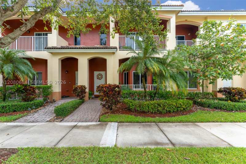 2 bedroom Townhouse at 2324 SE 17th Ter, Cali Greens, Homestead — photo 1