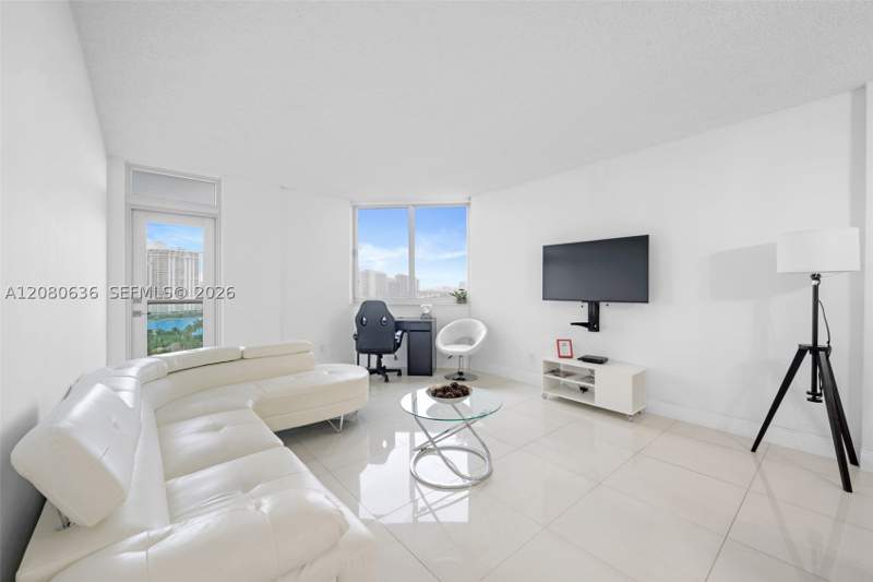 2 bedroom Condominium at 19370 Collins Ave 1426, Ocean Reserve Condo, Sunny Isles Beach — photo 2