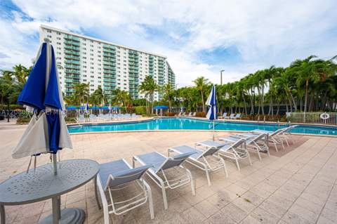 19370 Collins Ave 1426, Sunny Isles Beach FL - photo 21 of 27