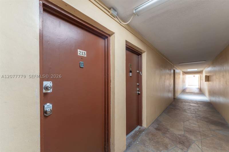 3 bedroom Condominium at 13700 SW 62nd St 213, Kendall Heights Condo, Miami — photo 2