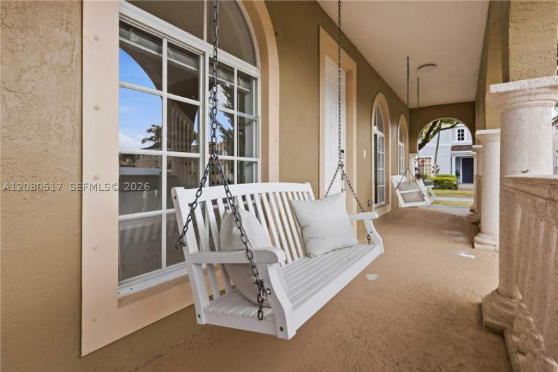 4 bedroom SingleFamilyResidence at 13988 SW 278th Ln, Mandarin Lakes, Homestead — photo 4
