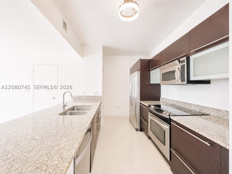 2 bedroom Condominium at 951 Brickell Ave 2407, The Plaza 901 Brickell Co, Miami — photo 3