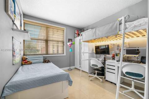 17150 N Bay Rd 2516, Sunny Isles Beach FL - photo 12 of 40