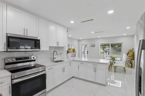 14520 SW 293rd St, Homestead FL - photo 10 of 37