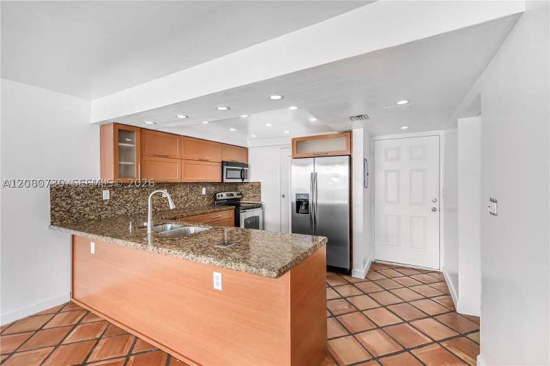 1 bedroom Condominium at 1045 10th St 402, The Park Gardens Condo, Miami Beach — photo 4