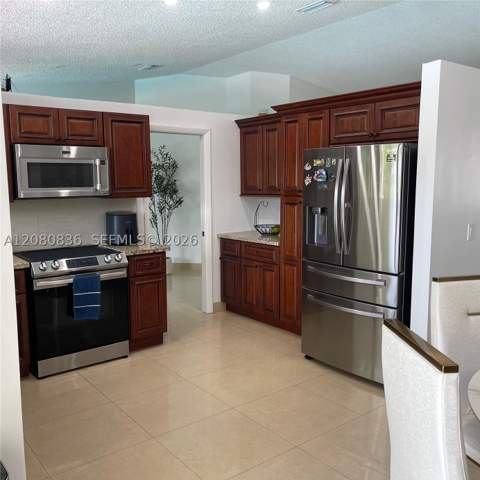 14700 SW 151st Ter, Miami FL - photo 9 of 18