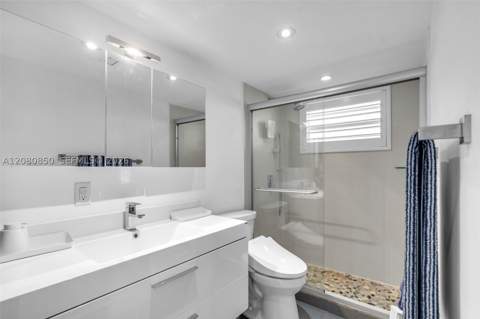730 Pennsylvania Ave 705, Miami Beach FL - photo 11 of 26