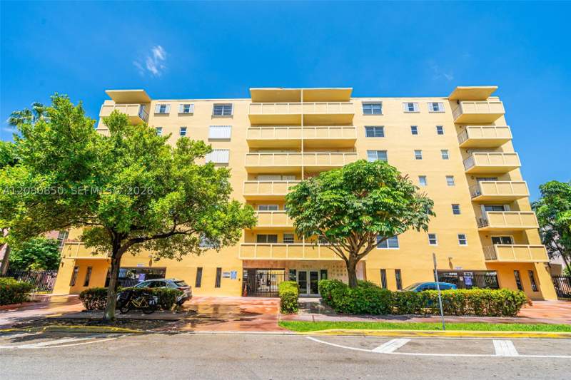 1 bedroom Condominium at 730 Pennsylvania Ave 705, Penn Terrace Towers Condo, Miami Beach — photo 2