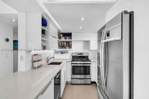 730 Pennsylvania Ave 705, Miami Beach FL - photo 9 of 26