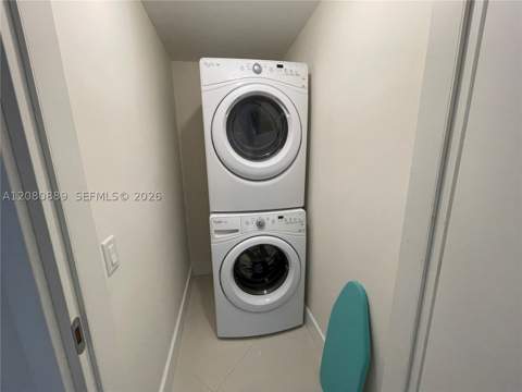 1300 Brickell Bay Dr 2010, Miami FL - photo 23 of 25
