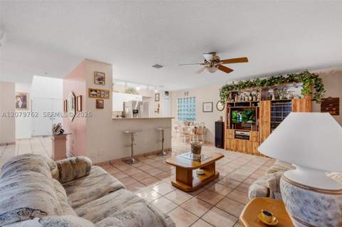 8554 SW 163rd Pl, Miami FL - photo 8 of 29