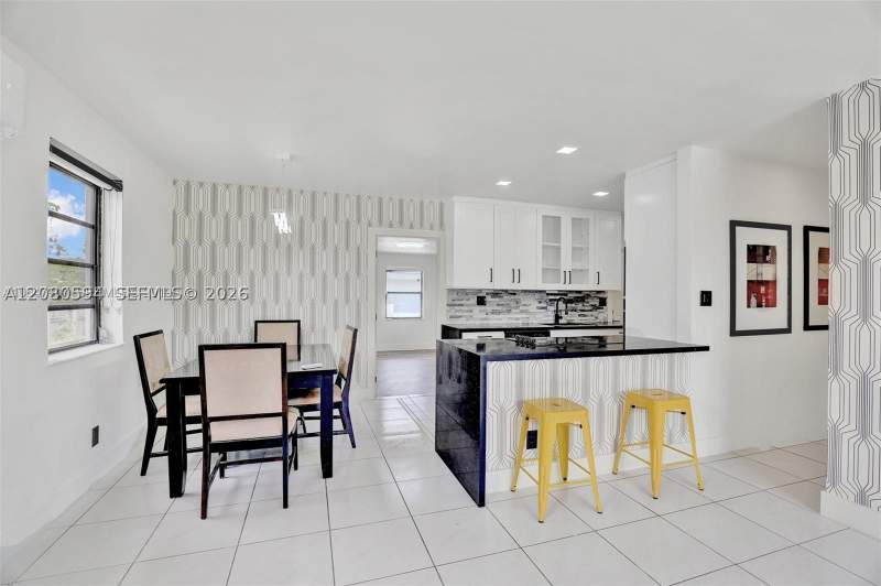 4 bedroom SingleFamilyResidence at 941 NE 155th Ter, Jillshar-Darrylcar, North Miami Beach — photo 3