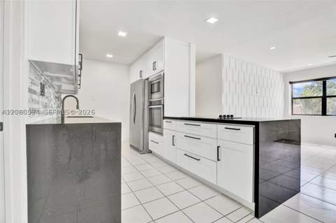941 NE 155th Ter, North Miami Beach FL - photo 6 of 18