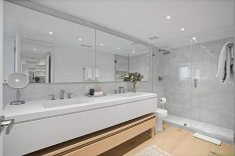 2301 Collins Avenue 407, Miami Beach FL - photo 13 of 17
