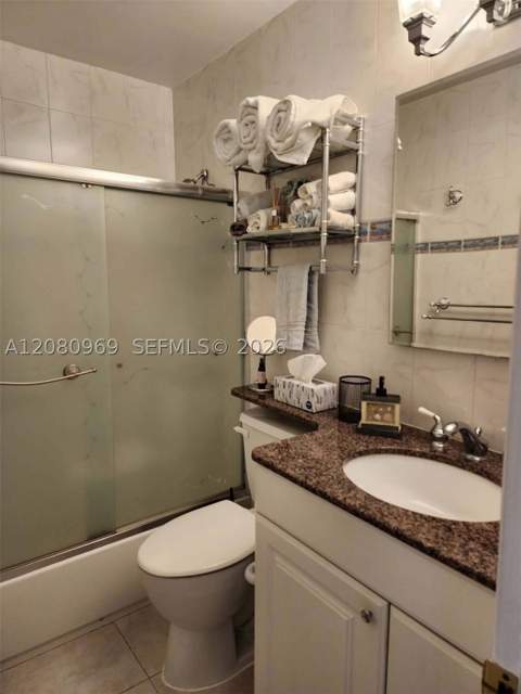 15600 NE 6th Ave 27D, Miami FL - photo 6 of 12