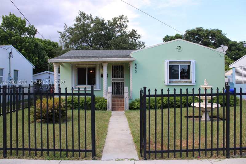 2 bedroom SingleFamilyResidence at 665 NW 50th St, Railway Shops Addn 2nd Am, Miami — photo 1