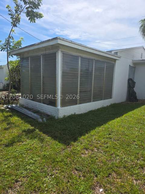 921 NE 163rd St, North Miami Beach FL - photo 10 of 11