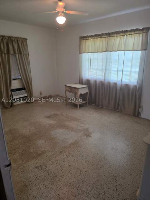 921 NE 163rd St, North Miami Beach FL - photo 8 of 11