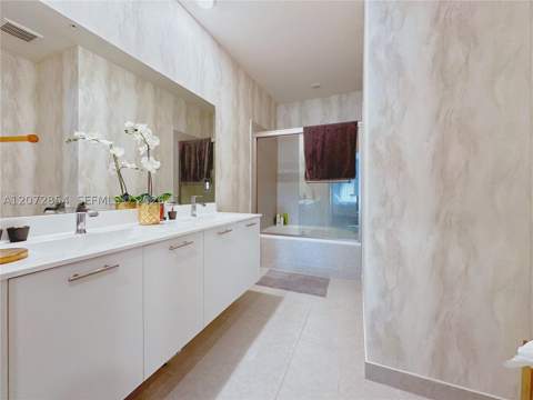 8167 NW 41st St E-410, Doral FL - photo 13 of 26
