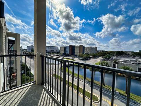 8167 NW 41st St E-410, Doral FL - photo 17 of 26